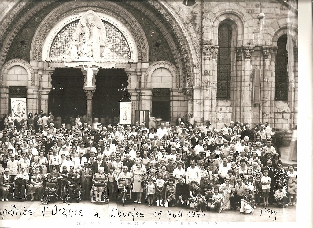 LOURDES 1974 PELERINAGE DES ORANAIS  (2).jpeg